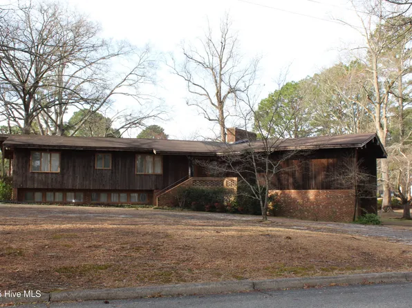 100 Carolina Avenue, Williamston, NC 27892