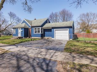 380 Tarrington Rd, Rochester, NY 14609