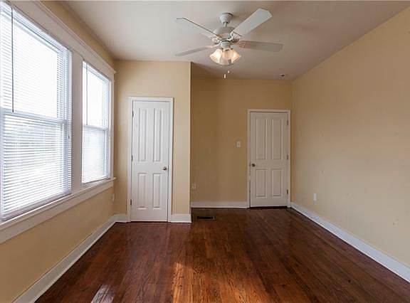 4th image of 2935 Pine St