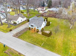 8315 Janis St, Shelby Township, MI