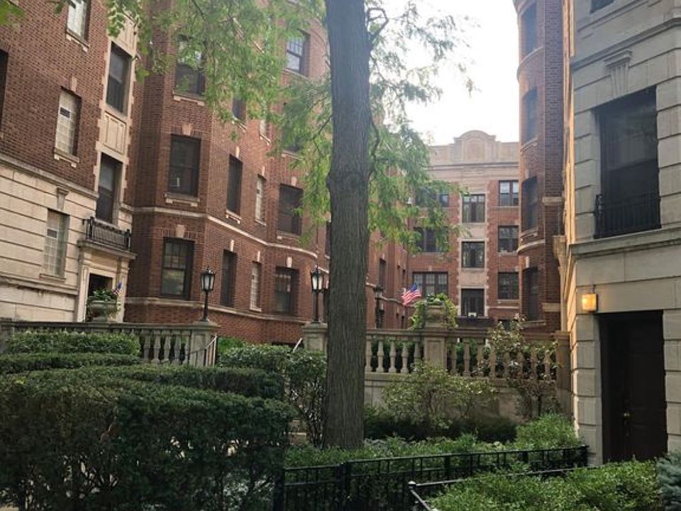 1st image of 2324 N Lincoln Park W APT 3C