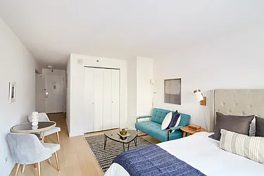 Rented by Manhattan Realty Group