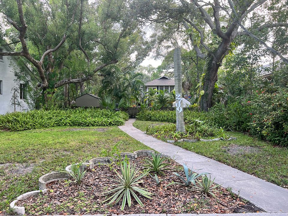 1st image of 2709 Bayside Dr S #A