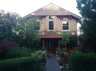 3223 12th Ave W, Seattle, WA 98119