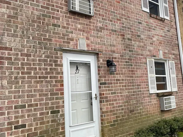 117 Railroad Ave #1, West Grove, PA 19390