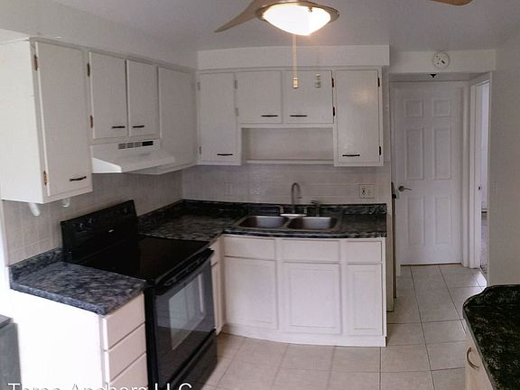 3rd image of 2729 North Dr #1