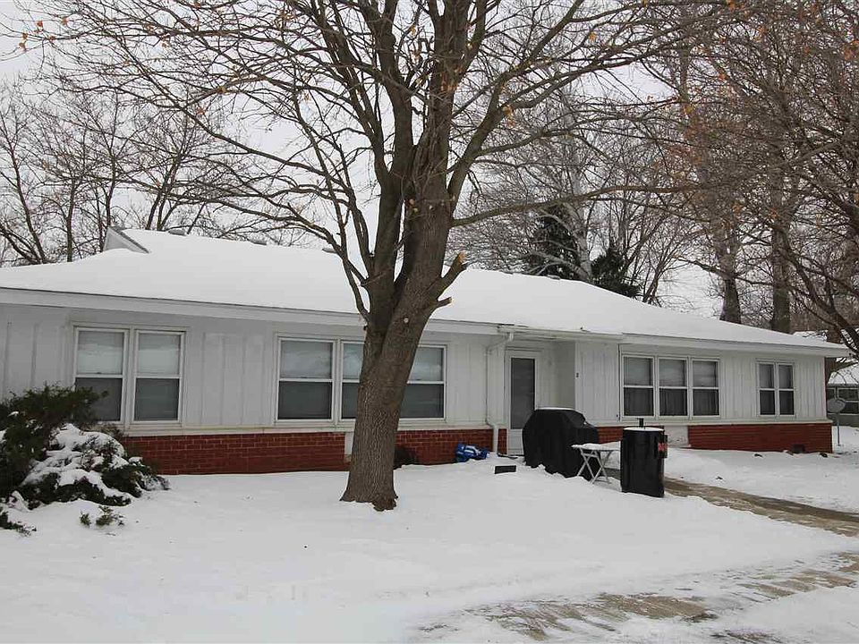 2nd image of 404 Schooley St