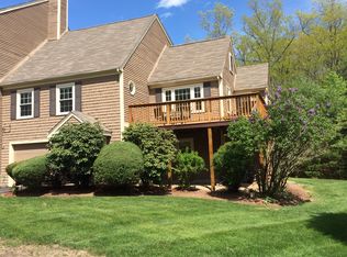 16 Walnut Cir, Merrimack, NH 03054