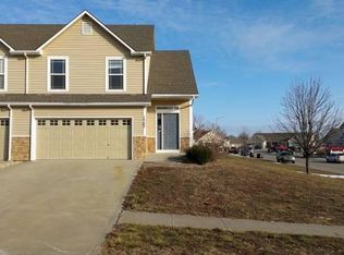 1909 N 157th St, Basehor, KS 66007