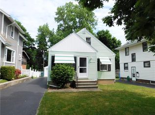 102 Wyndham Rd, Rochester, NY 14612