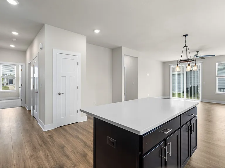 265 Farmstead Dr — Photo 13