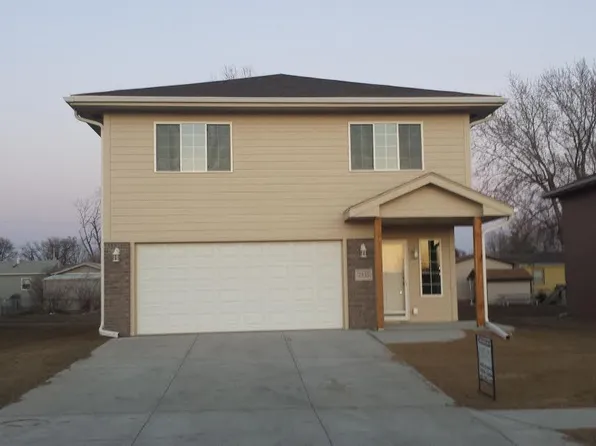 2349 Avenue M Way, Council Bluffs, IA 51501