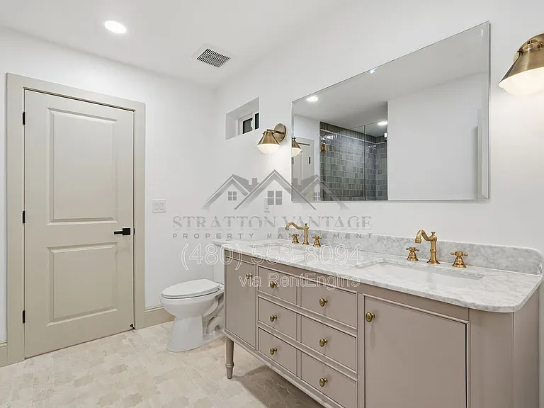 2315 N 42nd St — Photo 45