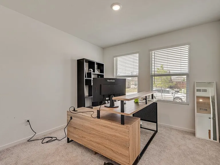 14112 Hammersmith St — Photo 11