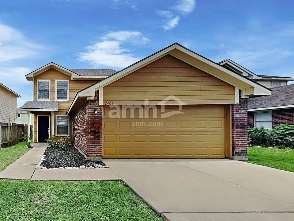 7407 Parkland Manor Dr