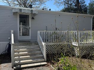 12 Buttercup Dr, Bohemia, NY 11716