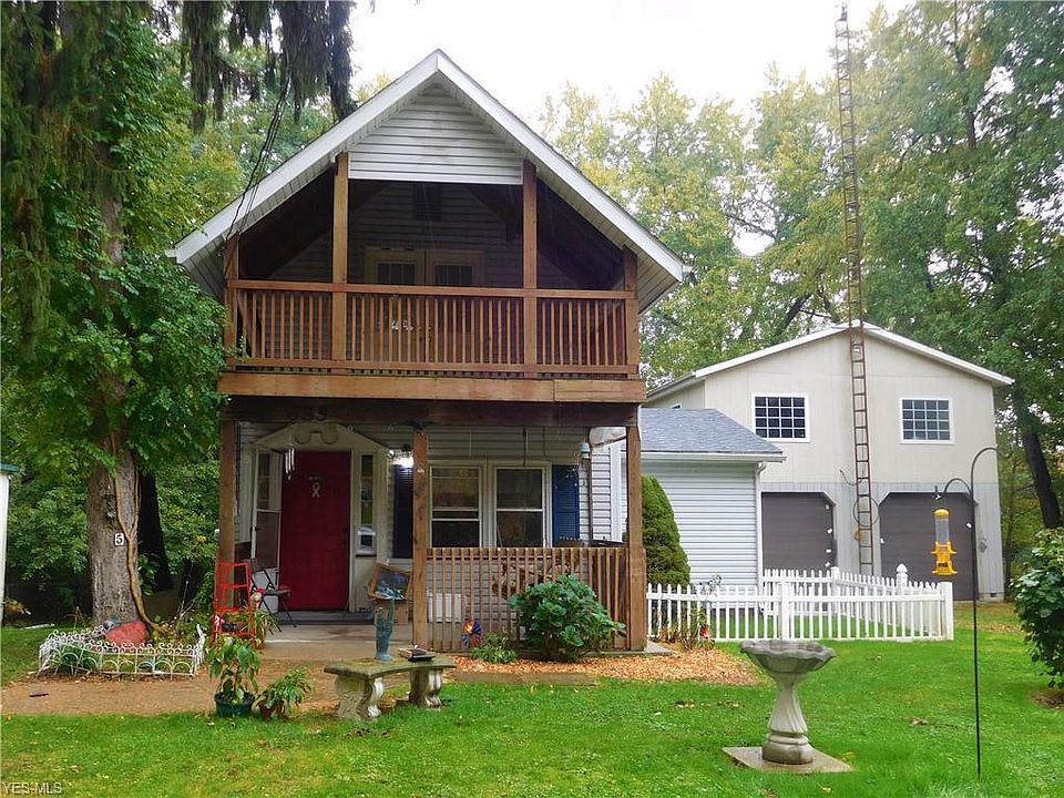 1st image of 685 Olive St
