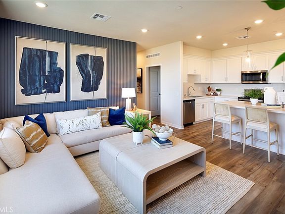 2nd image of 36137 Domingo Ave #2001