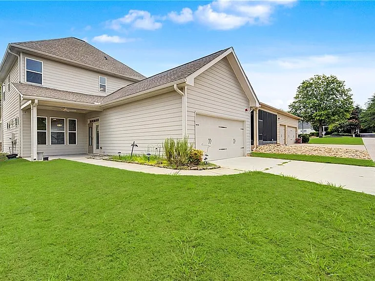 165 Mansfield Dr — Photo 37