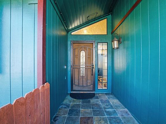 5th image of 809 Kate Ln