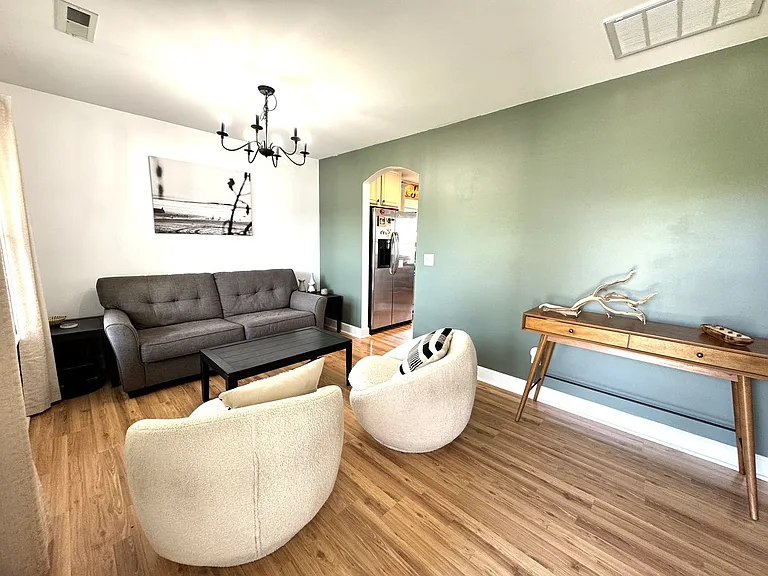 418 Amaryllis Ln — Photo 5