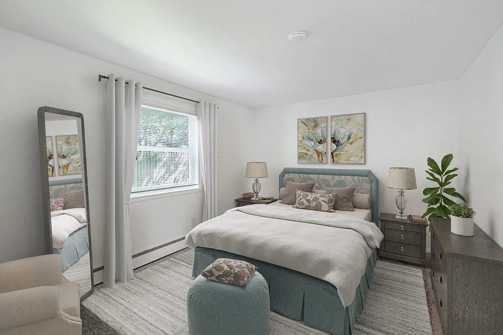 Edgewater Gardens Apartment Homes — Photo 4