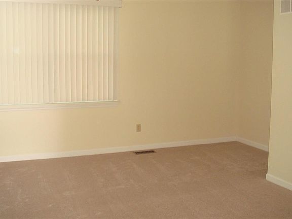 Large family room - Off of the dining room