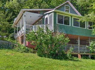 8844 Union Ridge Rd, Rogers, OH 44455