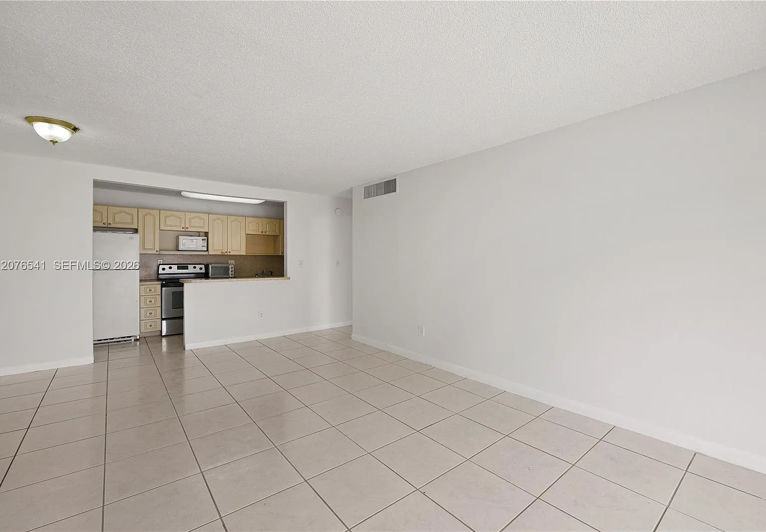 Doral Gardens Condo — Photo 3