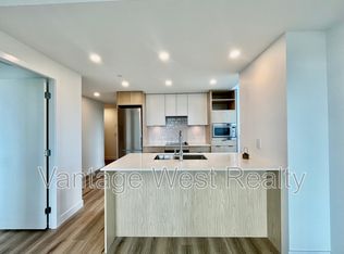1488 Bertram St #1205, Kelowna, BC V1Y2G2