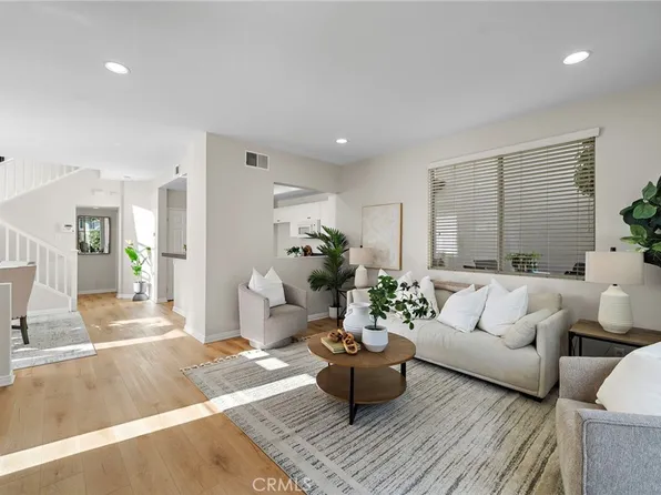 834 N Kintyre Dr, Orange, CA 92869