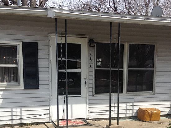 2nd image of 1131 Saint Helena Dr