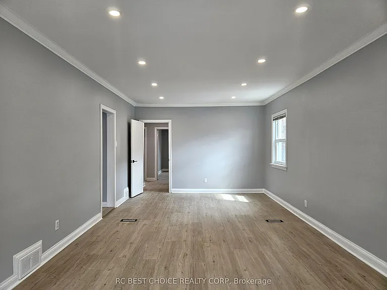 45 Mayall Ave #MAIN — Photo 6