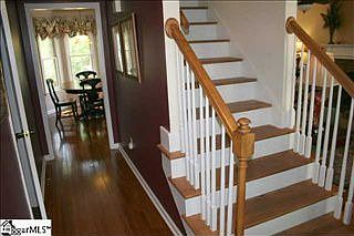 2nd image of 10 Nearfield Ct