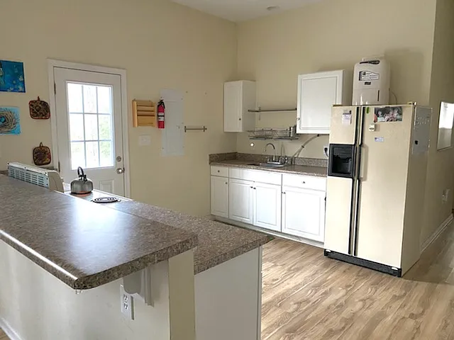 210 Ruffin Mill Rd — Photo 3