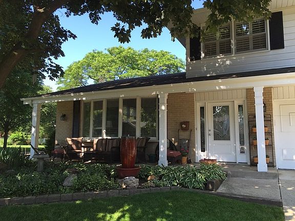 2nd image of 12 N Windsor Dr