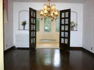 134 Oak Ln, Rochester, NY 14610