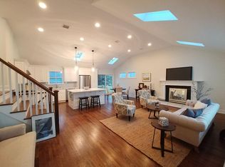 10 Warnock Dr, Westport, CT 06880