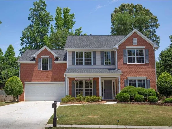 725 Beckenham Walk Dr, Dacula, GA 30019