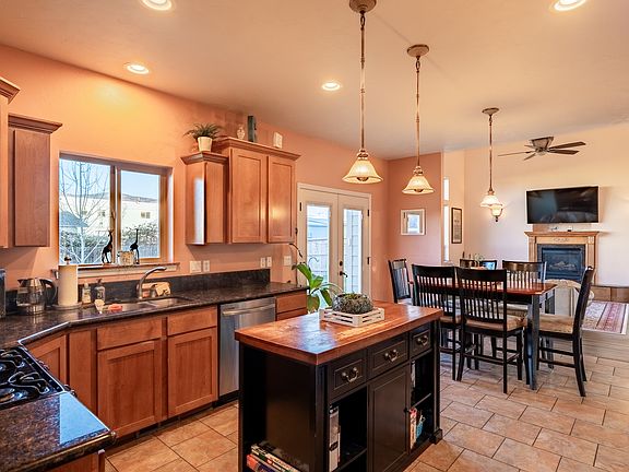 2nd image of 1021 Kamerin Springs Dr