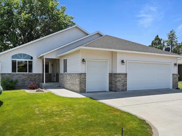 117 Bellerive Ln, Pasco, WA 99301