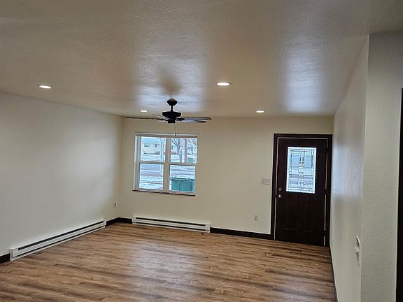 2nd image of 520 21st Ave S