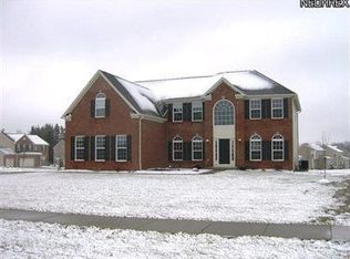 10114 Meadow Ridge Dr, Streetsboro, OH 44241