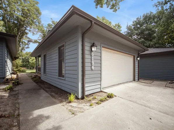 6194 Terrace Dr #3, Johnston, IA 50131