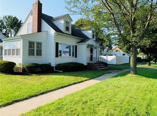 206 Lyncourt Dr, Syracuse, NY 13208