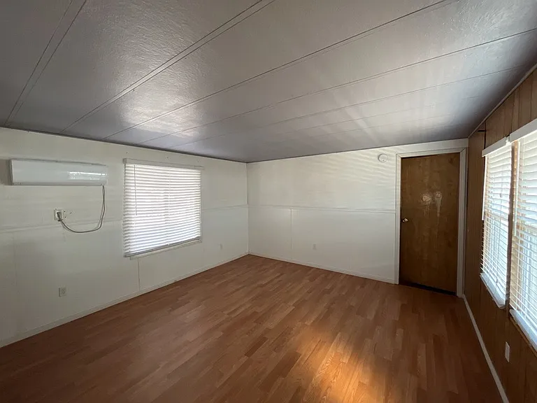 3481 Cape Cod Dr — Photo 3