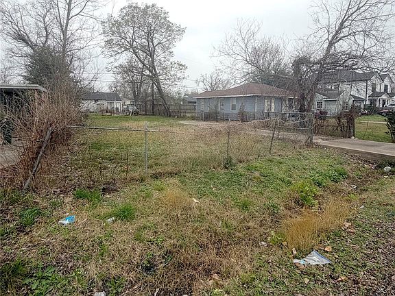 4th image of 3454 Nathaniel Brown St