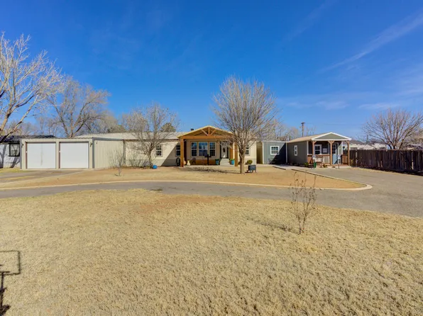 1822 S 3rd St, Tahoka, TX 79373
