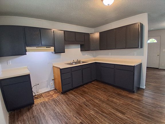 2nd image of 1009 Glenwood Dr