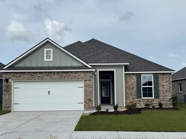 109 Belle Lake Dr, Lafayette, LA 70506